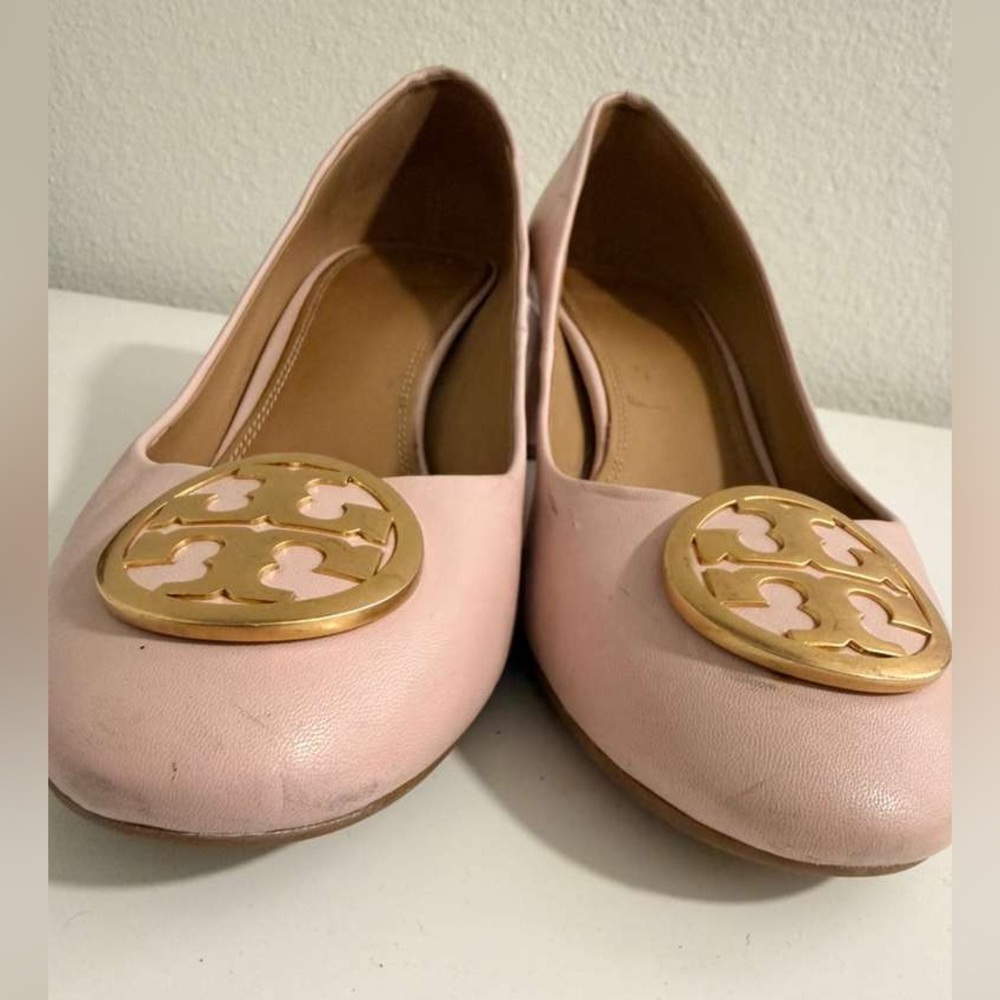 Tory Burch Pink Block Heel Shoes - Picture 4 of 10